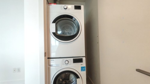 Salle de lavage - 3412-1288 Rue St-Antoine O., Montréal (Ville-Marie), QC - Indoor Photo Showing Laundry Room