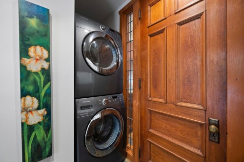 Salle de lavage - 164 Rue Evergreen, Hudson, QC - Indoor Photo Showing Laundry Room