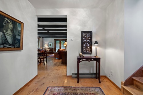 Hall d'entrée/Vestibule - 164 Rue Evergreen, Hudson, QC - Indoor Photo Showing Other Room