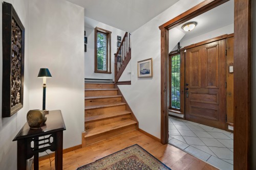 Hall d'entrée/Vestibule - 164 Rue Evergreen, Hudson, QC - Indoor Photo Showing Other Room