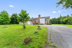 55 Boul. Ste-Rose E.  Laval (Sainte-Rose), QC H7L 3K5