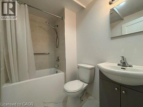 757 Barton Street E Unit# 2, Hamilton, ON - Indoor Photo Showing Bathroom