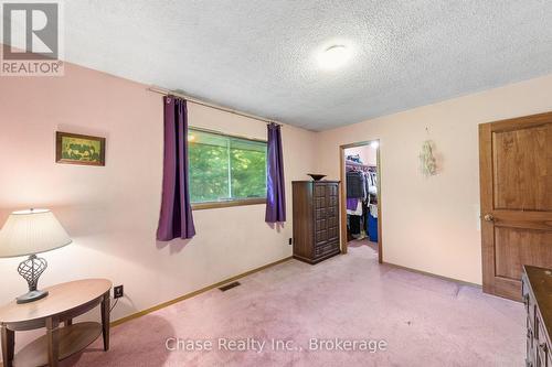 655 Tiny Beaches Road N, Tiny, ON - Indoor Photo Showing Bedroom