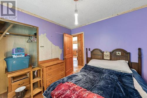 655 Tiny Beaches Road N, Tiny, ON - Indoor Photo Showing Bedroom