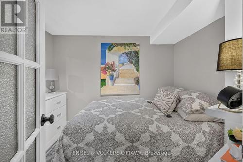 1069 St Germain Crescent, Ottawa, ON - Indoor Photo Showing Bedroom
