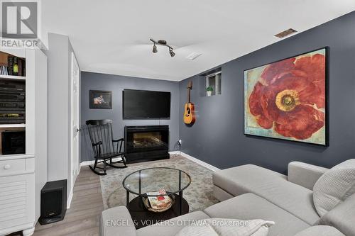 1069 St Germain Crescent, Ottawa, ON - Indoor Photo Showing Living Room With Fireplace