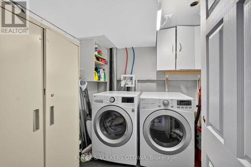 1069 St Germain Crescent, Ottawa, ON - Indoor Photo Showing Laundry Room