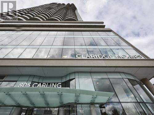709 - 805 CARLING AVENUE , Ottawa, Ontario K1S 5W9 3
