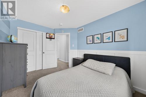 624 Spring Valley Drive, Ottawa, ON - Indoor Photo Showing Bedroom