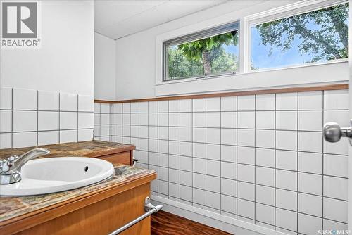 5 Bryant Street, Regina, SK - Indoor Photo Showing Bathroom