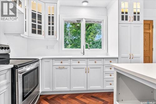 5 Bryant Street, Regina, SK - Indoor Photo Showing Kitchen