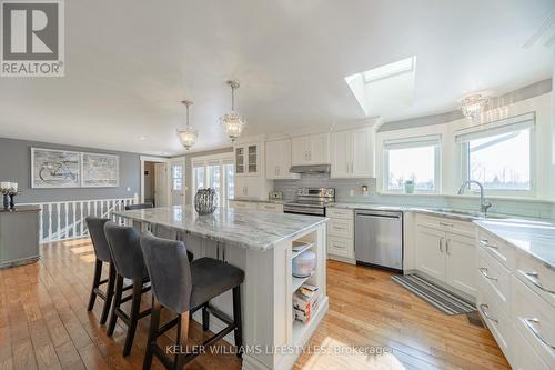 79904 Pondsview Road, Central Huron (Goderich), ON - Indoor Photo Showing Kitchen With Upgraded Kitchen