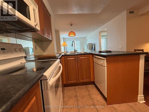 902 - 21 Hillcrest Avenue, Toronto, ON - Indoor Photo Showing Kitchen