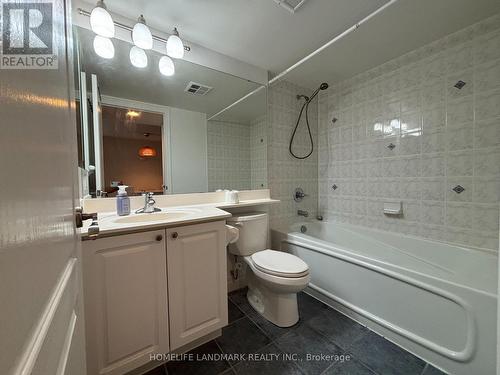 902 - 21 Hillcrest Avenue, Toronto, ON - Indoor Photo Showing Bathroom