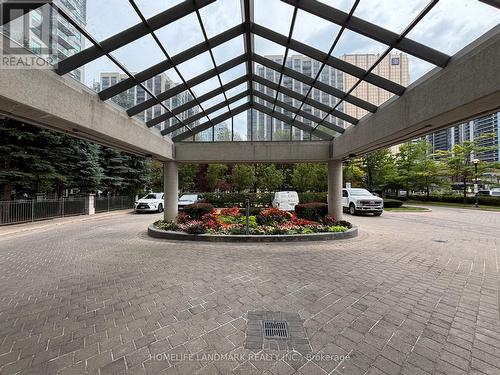 902 - 21 Hillcrest Avenue, Toronto, ON - Outdoor