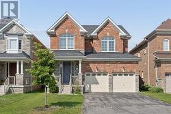 12 BILL HUTCHINSON CRESCENT  Clarington (Bowmanville), ON L1C 7E1