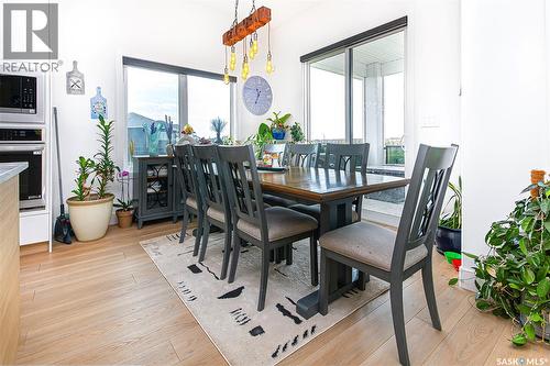 618 Nightingale Cove, Saskatoon, SK - Indoor Photo Showing Dining Room