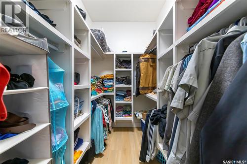 618 Nightingale Cove, Saskatoon, SK - Indoor With Storage