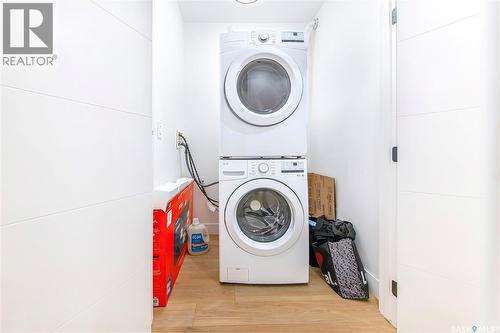618 Nightingale Cove, Saskatoon, SK - Indoor Photo Showing Laundry Room