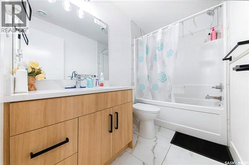 618 Nightingale Cove, Saskatoon, SK - Indoor Photo Showing Bathroom