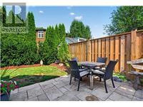 92 Morrison Crescent, Grimsby, ON - Outdoor With Deck Patio Veranda