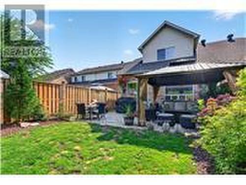 92 Morrison Crescent, Grimsby, ON - Outdoor With Deck Patio Veranda