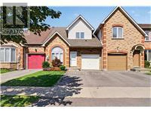 92 Morrison Crescent, Grimsby, ON - Outdoor With Facade