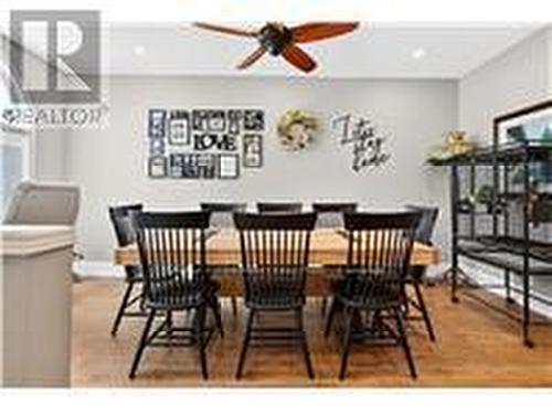 92 Morrison Crescent, Grimsby, ON - Indoor Photo Showing Dining Room