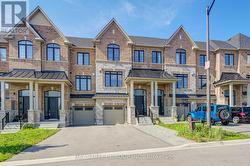 36 ELKINGTON CRESCENT  Whitby, ON L1P 0L7