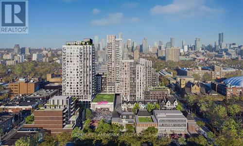 793 Bathurst Street, Toronto, ON 