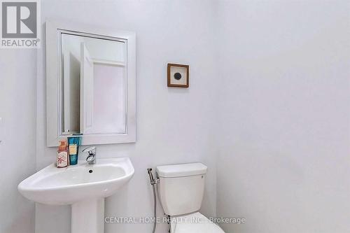 1 - 98 Shoreview Place, Hamilton, ON - Indoor Photo Showing Bathroom
