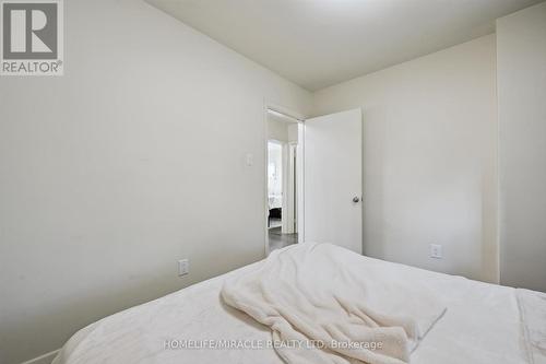 60 Edinburgh Road, Kitchener, ON - Indoor Photo Showing Bedroom