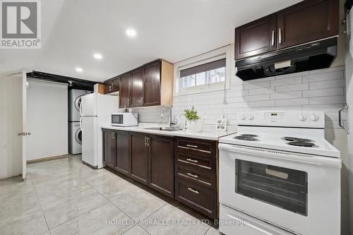 60 Edinburgh Road, Kitchener, ON - Indoor Photo Showing Kitchen
