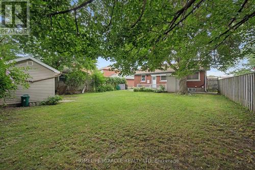 60 Edinburgh Road, Kitchener, ON - Outdoor