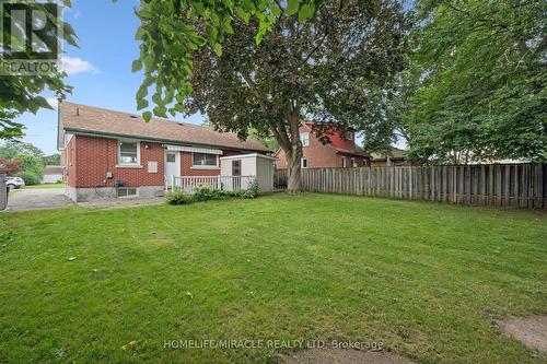 60 Edinburgh Road, Kitchener, ON - Outdoor