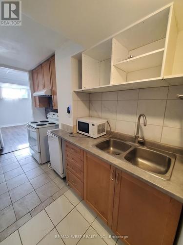 3 - 369 GEORGIAN DRIVE , Barrie, Ontario L4M 7A2 2