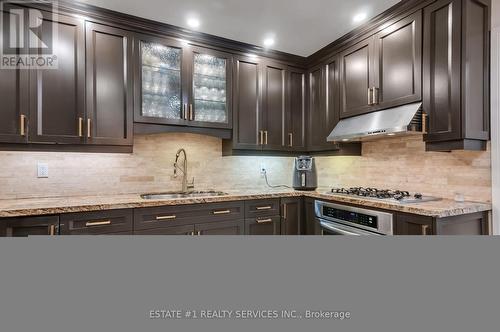 4212 Powderhorn Crescent, Mississauga, ON - Indoor Photo Showing Kitchen With Double Sink With Upgraded Kitchen