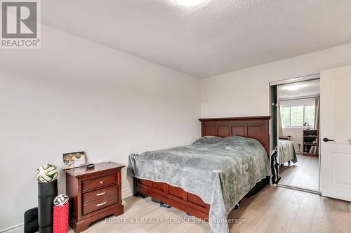 4212 Powderhorn Crescent, Mississauga, ON - Indoor Photo Showing Bedroom
