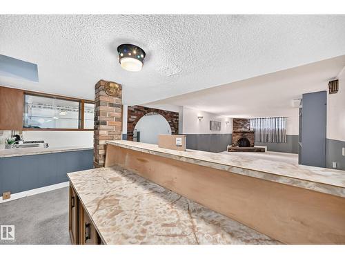 15020 88 St Nw, Edmonton, AB - Indoor Photo Showing Other Room