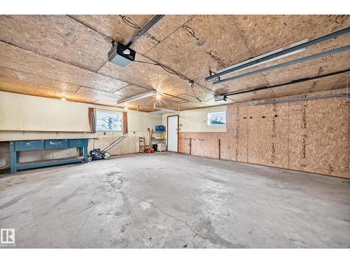 15020 88 St Nw, Edmonton, AB - Indoor Photo Showing Garage