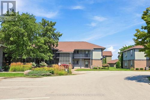 464 MARINERS WAY  Collingwood, ON L9Y 5C7