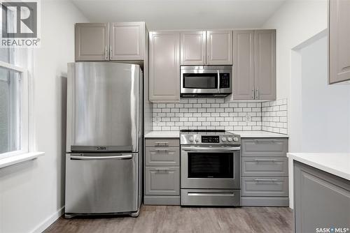 1209 14Th Avenue, Regina, SK - Indoor Photo Showing Kitchen