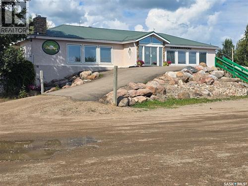 721 Aqualane Avenue, Aquadeo, SK 