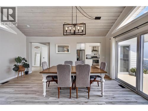 Open concept dining room - 3491 Fenton Road, West Kelowna, BC - Indoor Photo Showing Kitchen