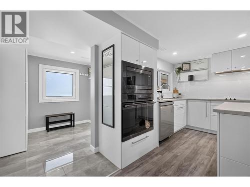 In-law suite kitchen - 3491 Fenton Road, West Kelowna, BC - Indoor Photo Showing Kitchen