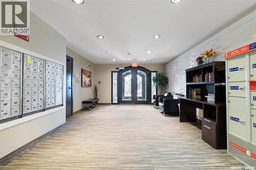 117 1640 Dakota Drive, Regina, SK - Indoor Photo Showing Other Room