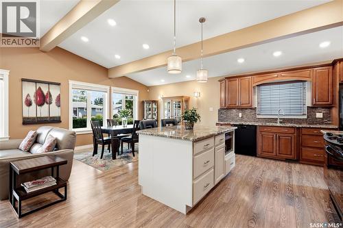 1710 Cameron Avenue, Saskatoon, SK - Indoor Photo Showing Kitchen With Upgraded Kitchen
