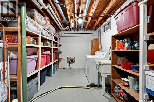 1710 Cameron Avenue, Saskatoon, SK - Indoor