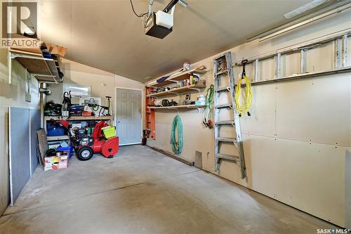 1710 Cameron Avenue, Saskatoon, SK - Indoor