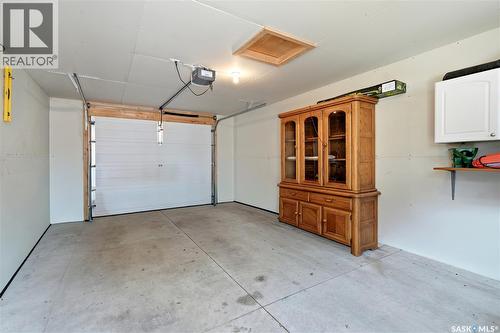 1710 Cameron Avenue, Saskatoon, SK - Indoor Photo Showing Garage